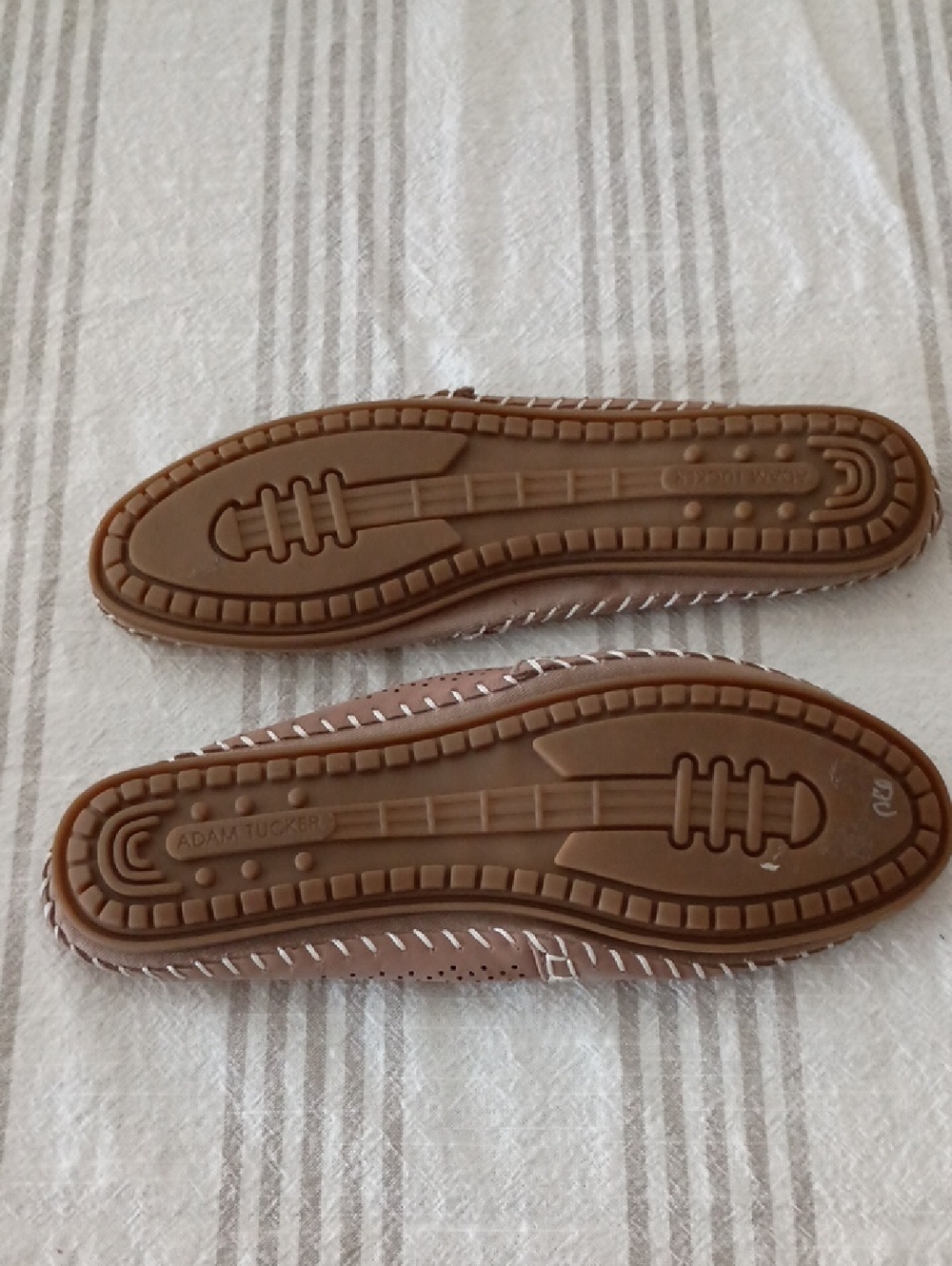 New! Adam Tucker by Me Too Slip On Size 9½ Flats  (b570) - Picture 3 of 4